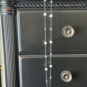 Elegant Silver and Pearl Necklace